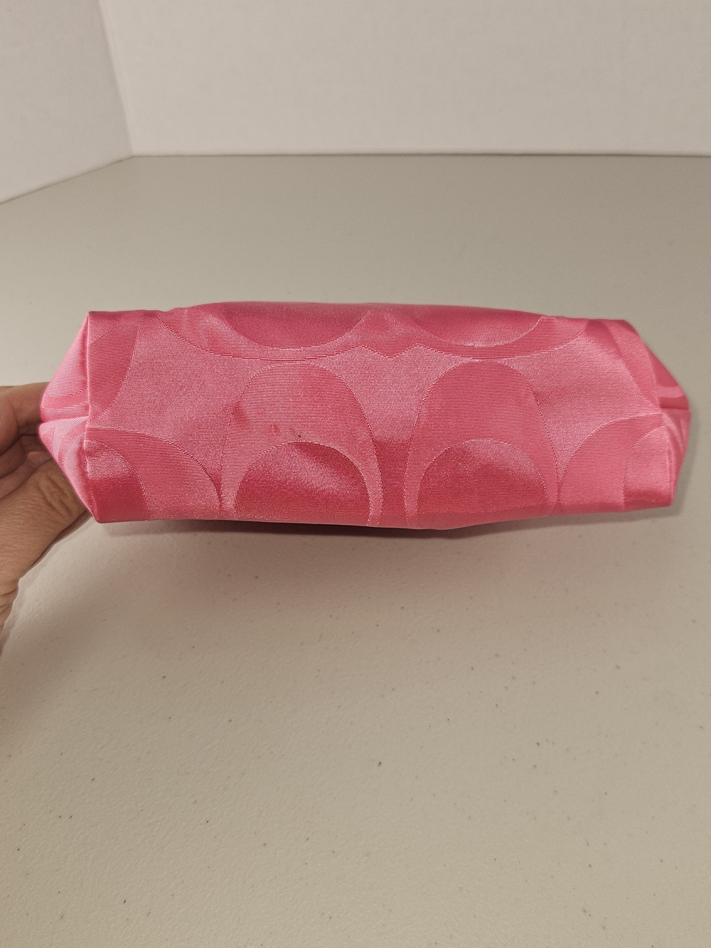 Coach Pink Signature C Cosmetic Makeup Pouch Bag Zippered Top Wristlet - Picture 6 of 11